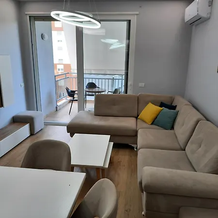 Marco's Spacious Tirana