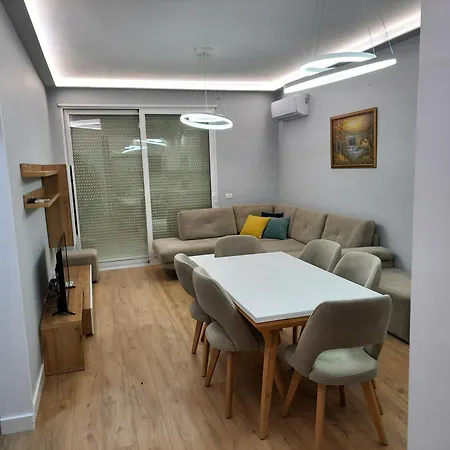 Marco's Spacious Apartment *